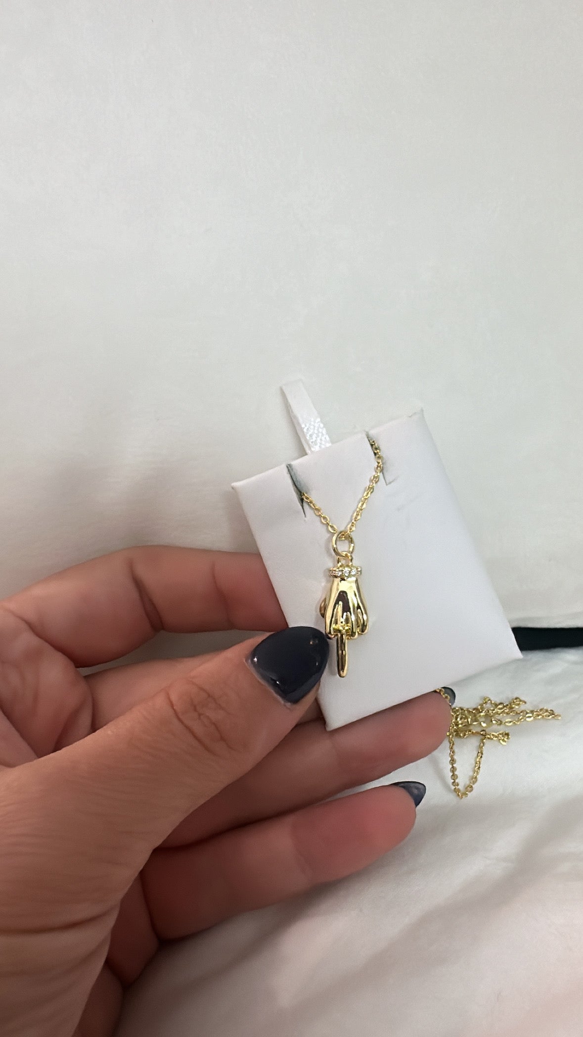 I’m Walkin Here Necklace