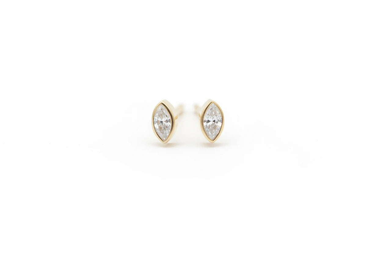 Bezel set mini studz