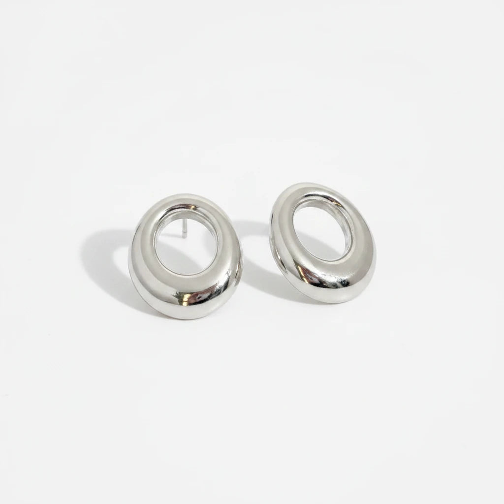 Simplistic Studz
