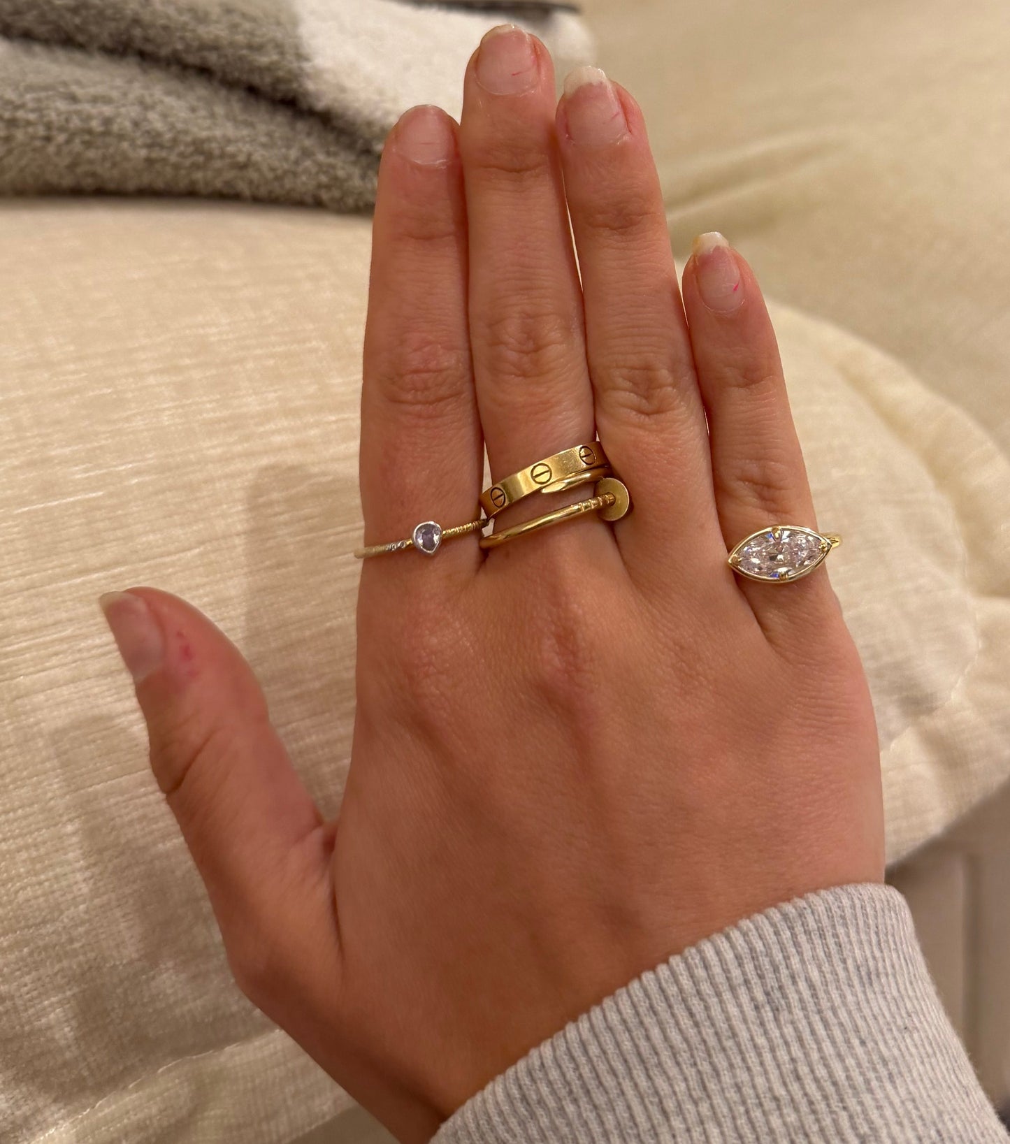 Weigh down my pinky pinky ring  ￼